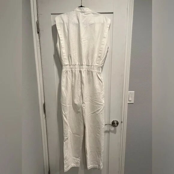 Blank NYC White Denim Jumpsuit Size M NWT - Picture 2 of 6